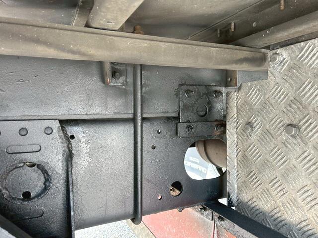 90693_33.jpg