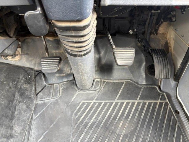 96703_33.jpg