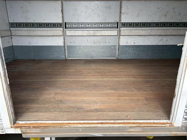 94032_9.jpg