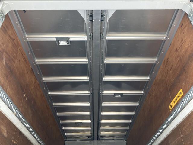 90840_17.jpg