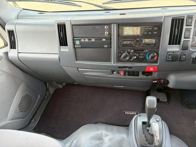 93763_37.jpg