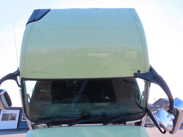 87607_23.jpg