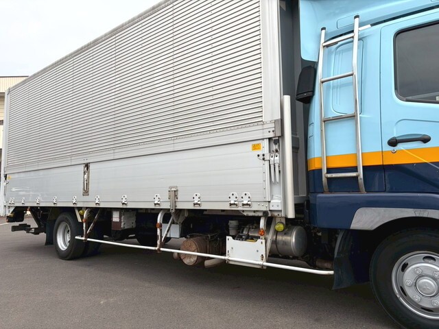 90037_19.jpg