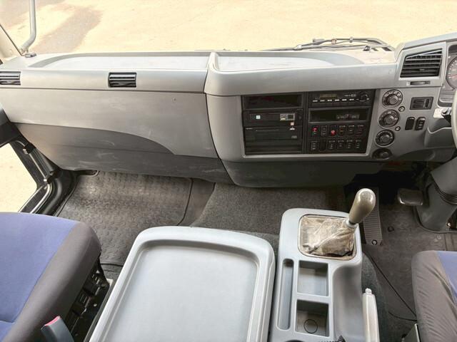 90037_40.jpg