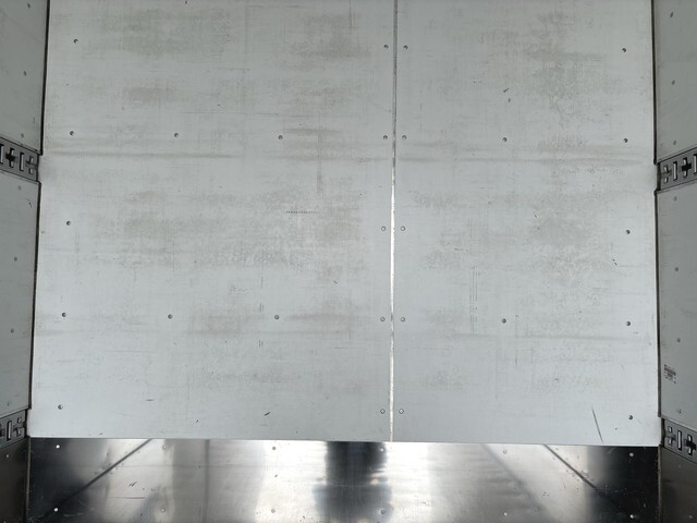 97277_13.jpg