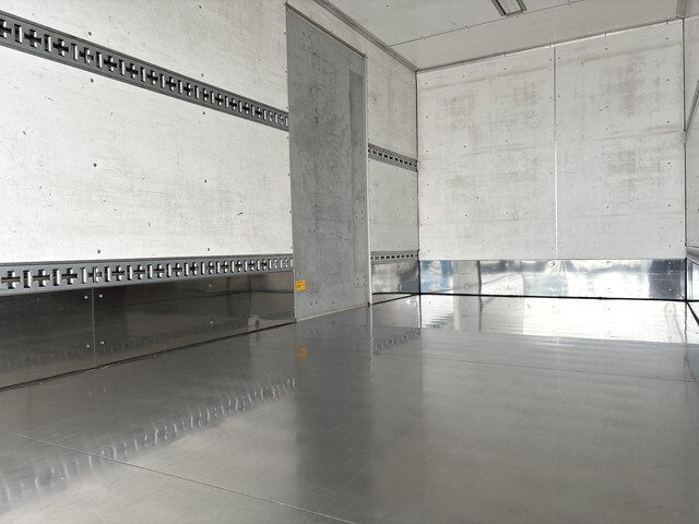 97278_12.jpg