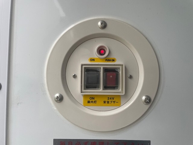 97041_12.jpg