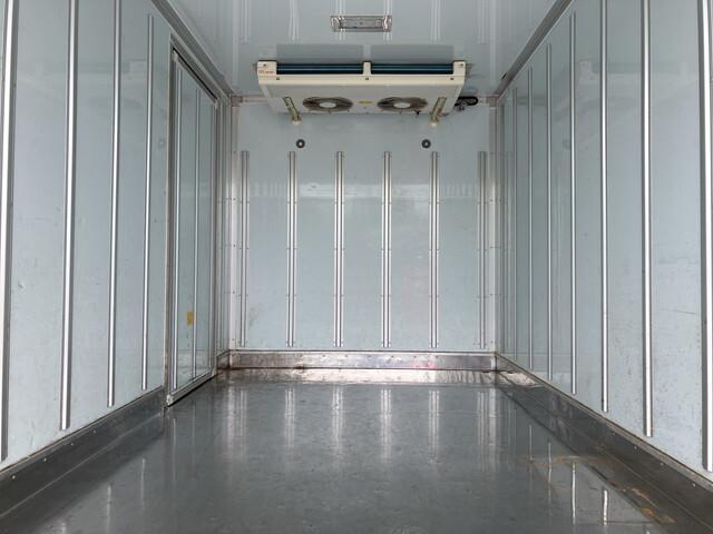 90856_15.jpg