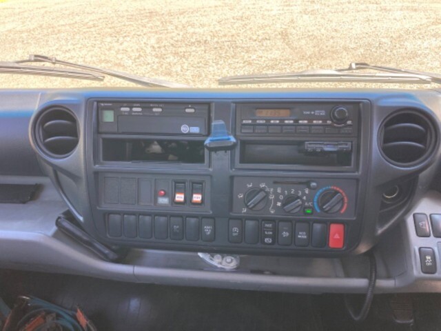 95989_32.jpg
