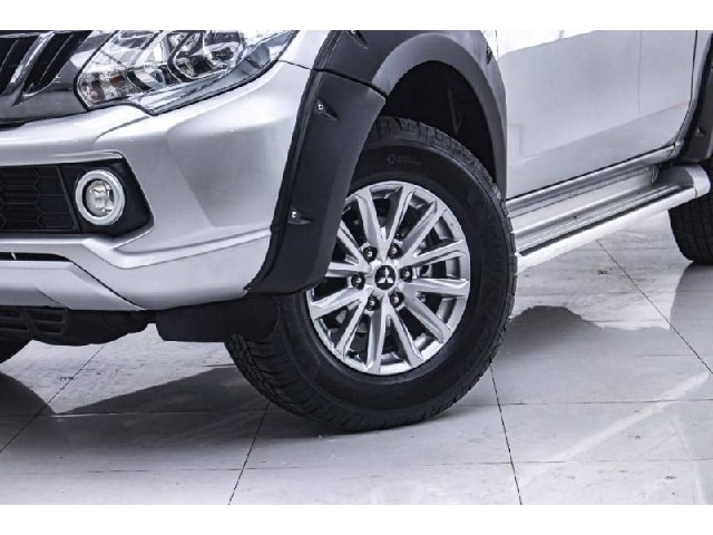 86dda2a6f812bf443fd0324093669bc1.jpeg