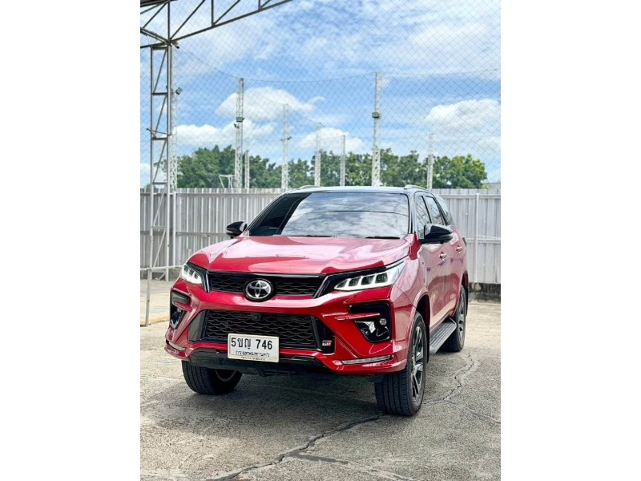2023 Toyota Fortuner, photo 1 of 1