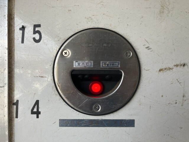 88164_16.jpg