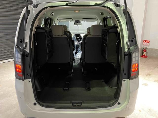 20759046_carP_l_8.jpg