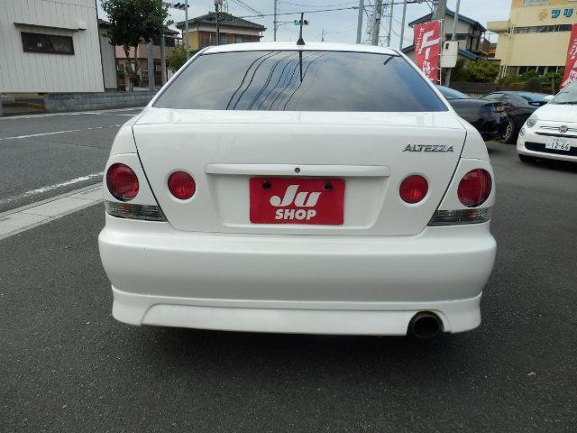 19053151_carP_l_3.jpg