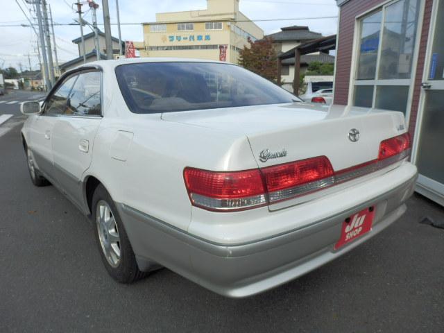 20118958_carP_l_19.jpg