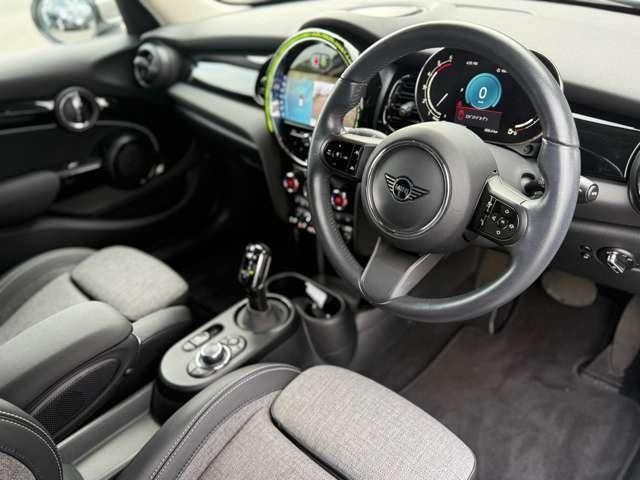 25695018_carP_l_5.jpg