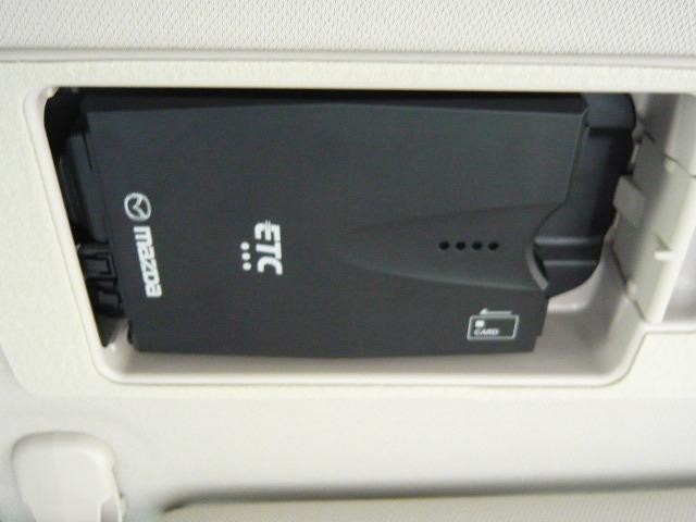 24023263_carP_l_7.jpg