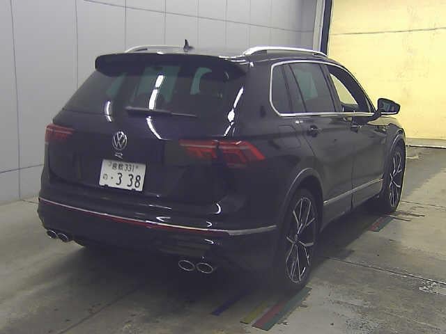 19036235_carP_l_12.jpg