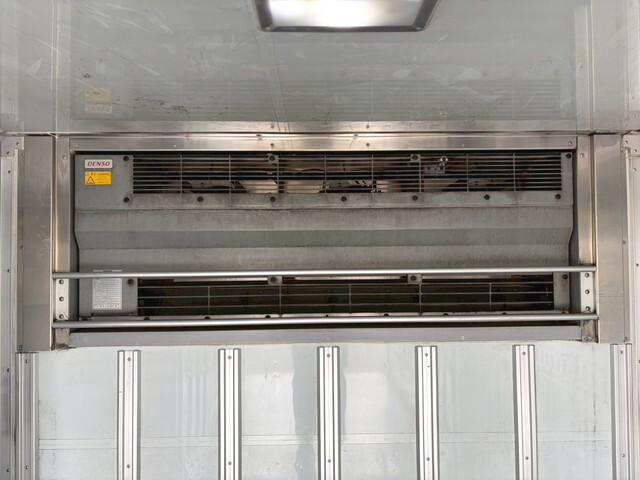 90981_24.jpg