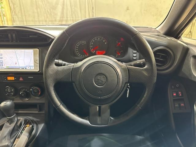 26810240_carP_l_17.jpg
