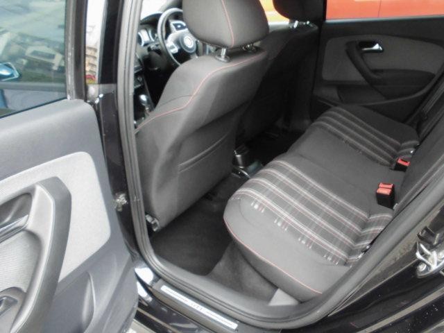 26902400_carP_l_12.jpg