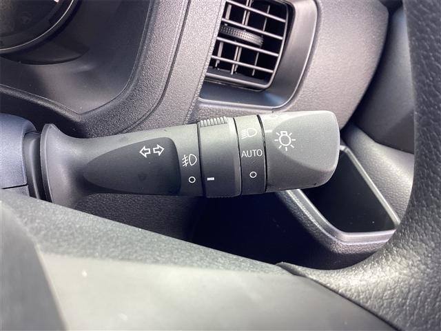 23709212_carP_l_6.jpg