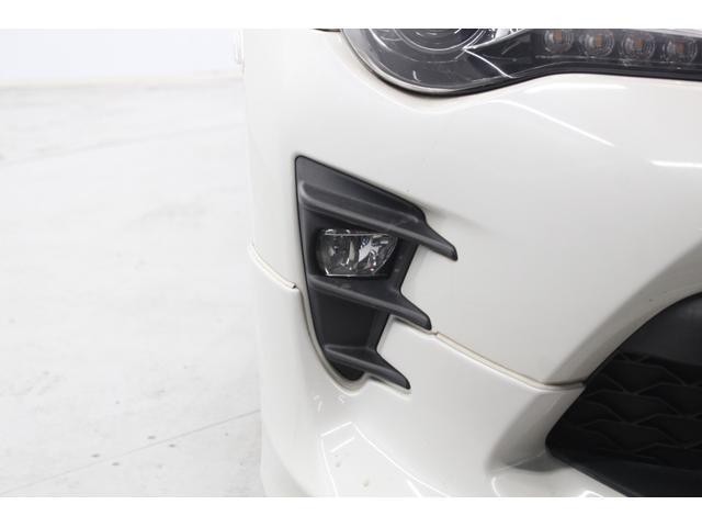22674928_carP_l_8.jpg