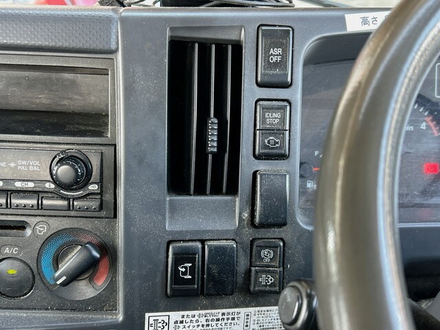 96664_37.jpg