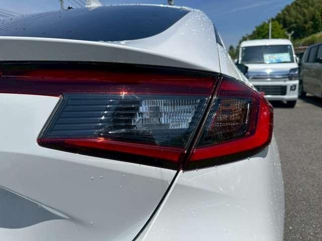 23798761_carP_l_8.jpg