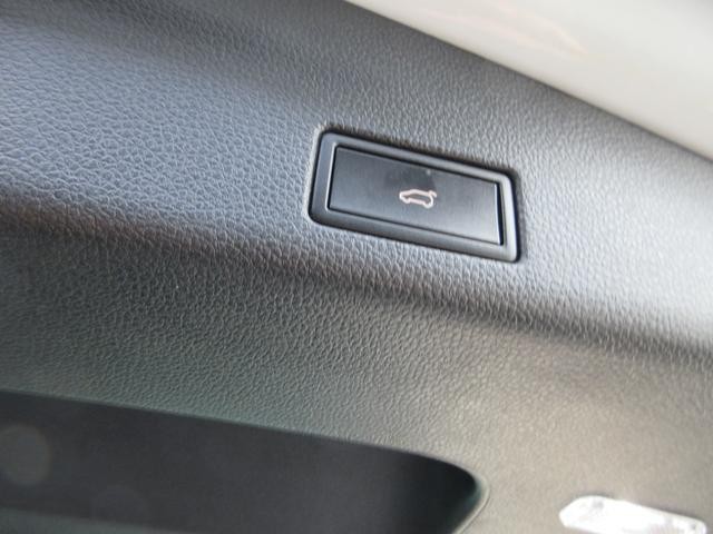 9620028A30261023W00119.jpg