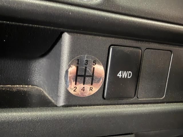 0300353A30260802W00104.jpg