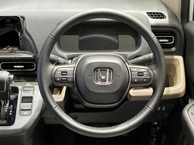 21144147_carP_l_13.jpg