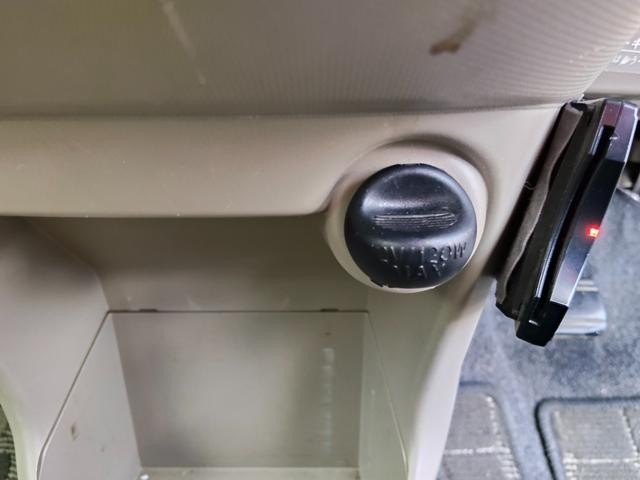 0401984A30260815W00207.jpg
