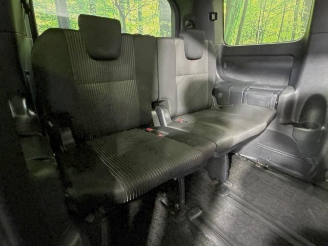 24726448_carP_l_2.jpg