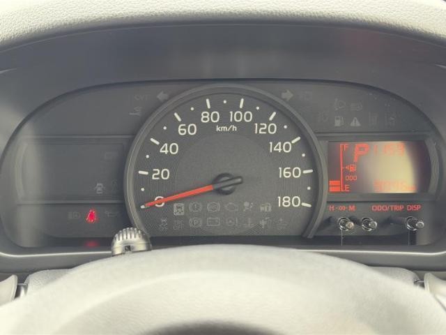 24446431_carP_l_8.jpg