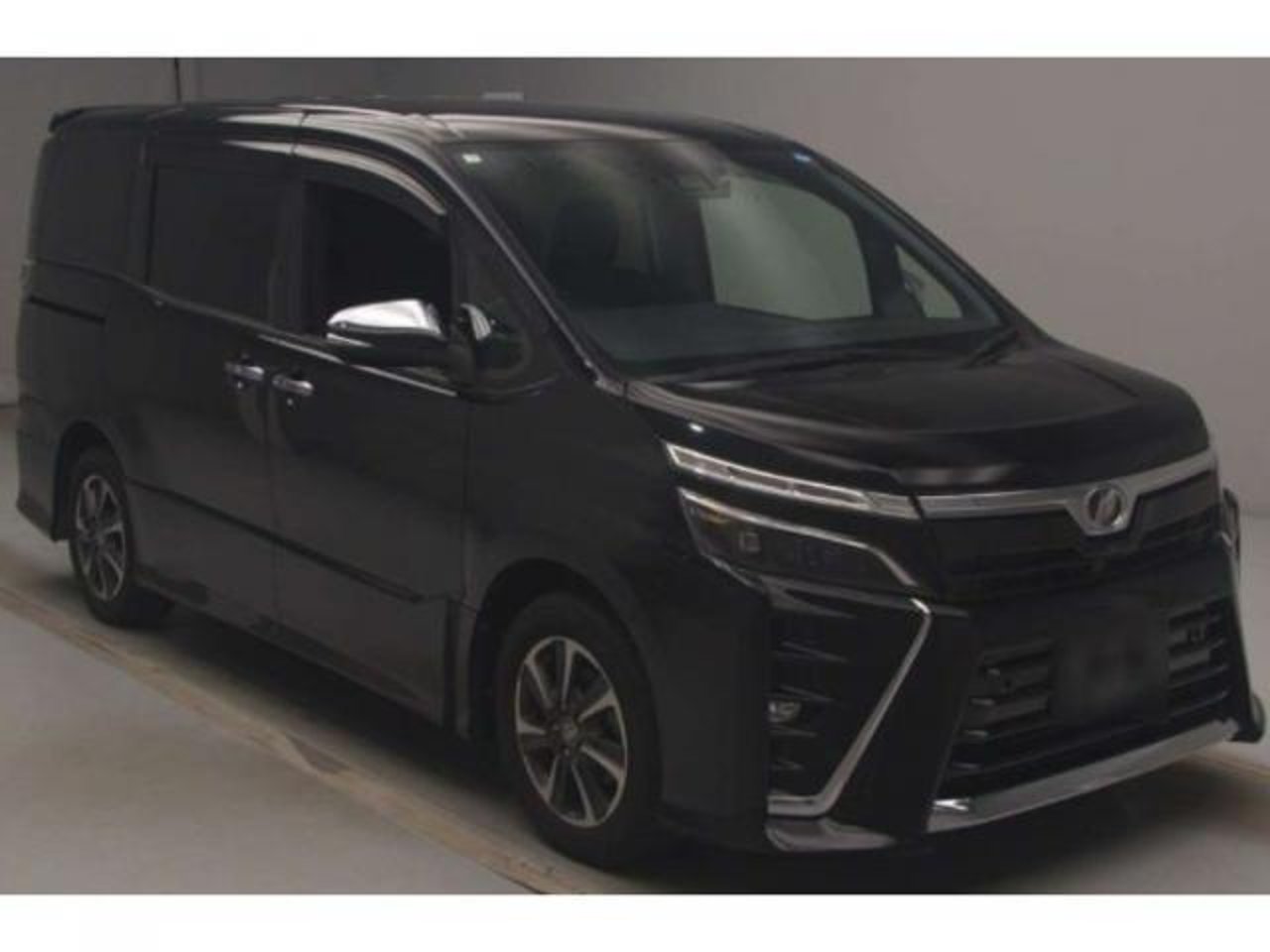 2019 Toyota Voxy, photo 1 of 1