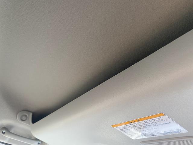 0541568A30260410W00716.jpg