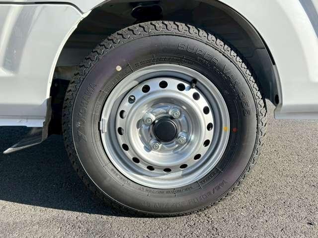 24398308_carP_l_12.jpg