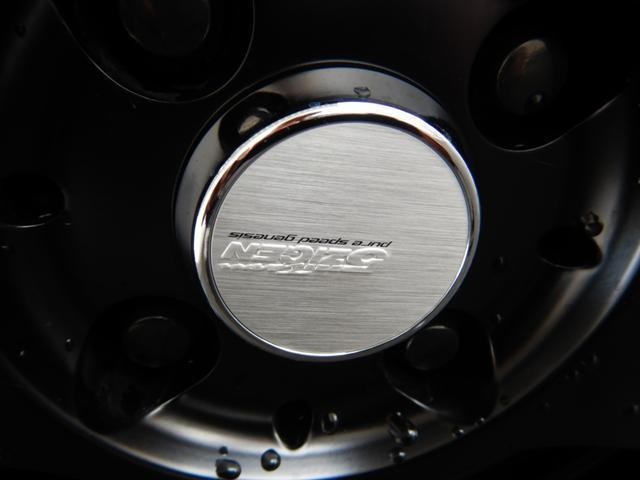 22058870_carP_l_11.jpg