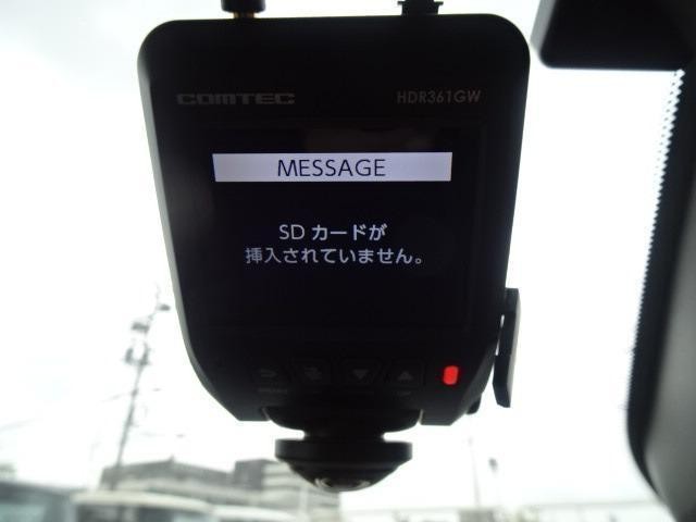 23840266_carP_l_6.jpg