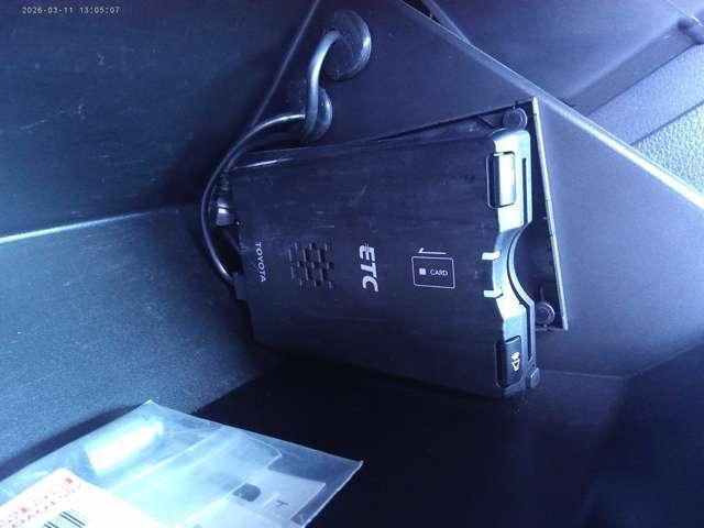 22571836_carP_l_18.jpg