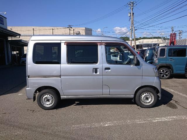 1170008A30261015W00213.jpg