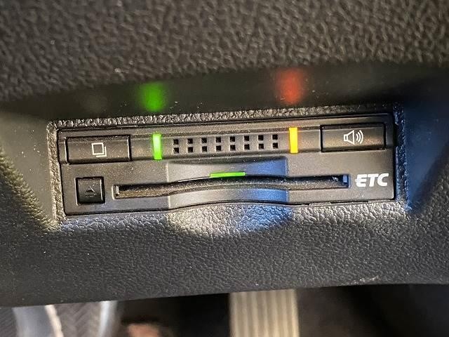 24023052_carP_l_14.jpg