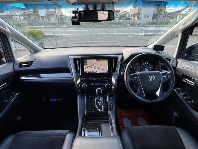 23708922_carP_l_3.jpg