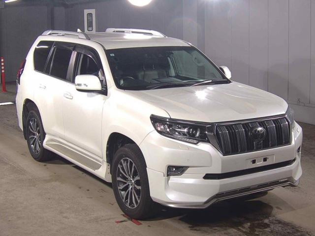 2019 Toyota Land Cruiser Prado, photo 1 of 1