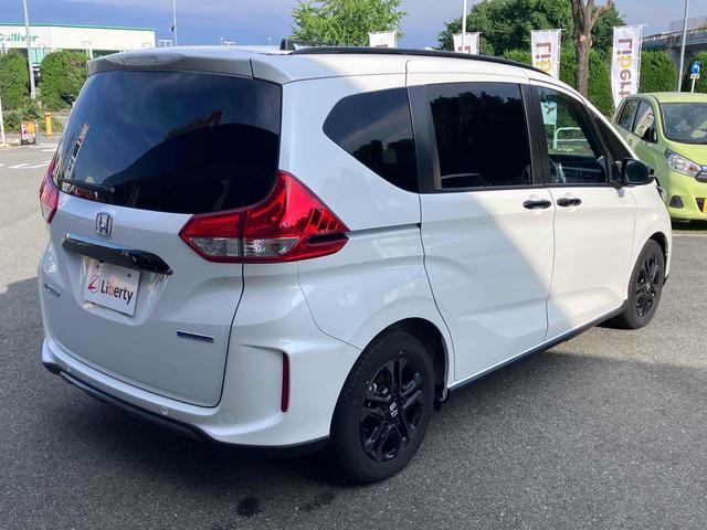 24948052_carP_l_6.jpg