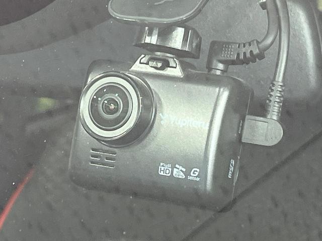 24501236_carP_l_14.jpg