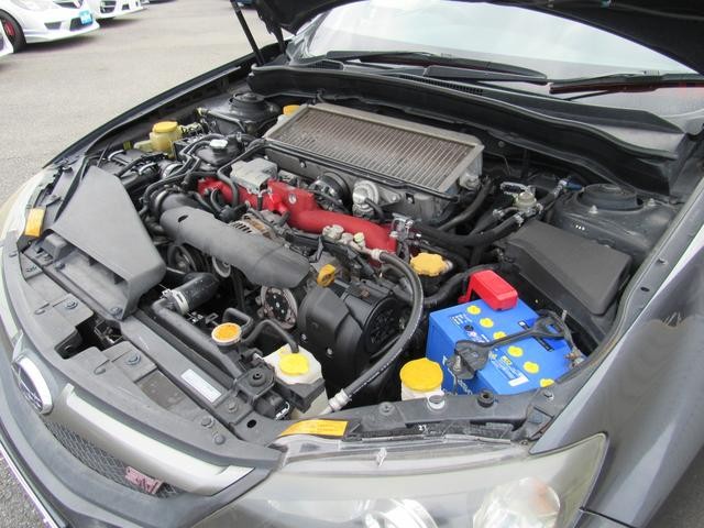0560435A30261023W00204.jpg
