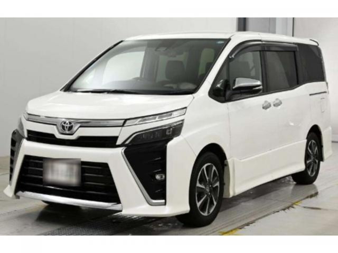2021 Toyota Voxy, photo 1 of 1