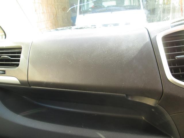 0700045A30250927W00119.jpg